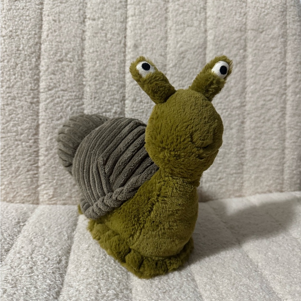 Retired Jellycat Steve Snail
